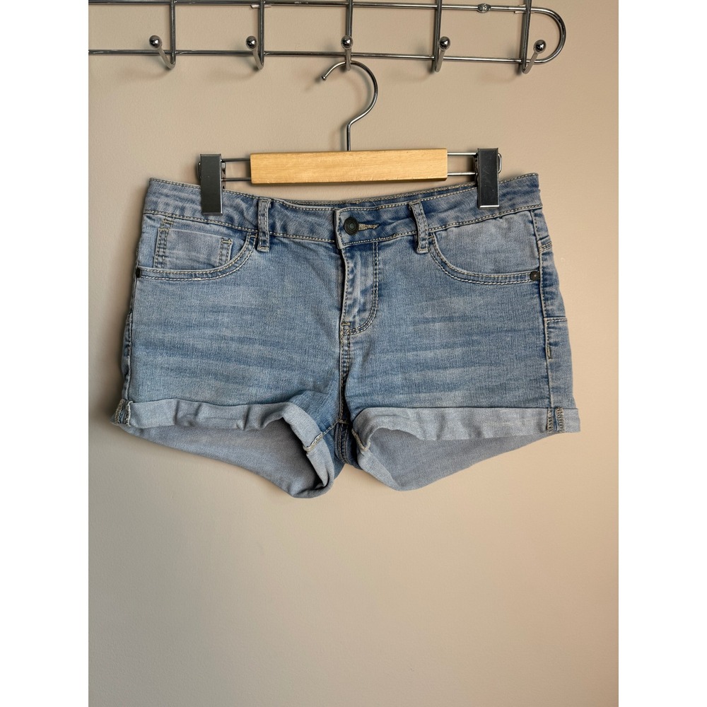 EightyTwo Denim Cuffed Jean Mini Shorts Light Wash Boho Summer Festival Casual 5